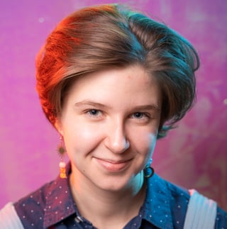 Manhart_Headshot-1