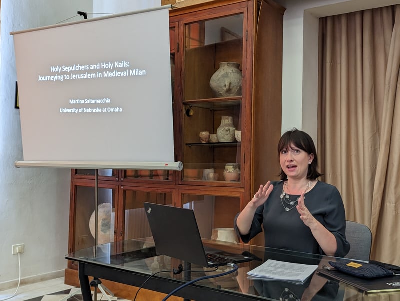 Dr. Martina Saltamacchia presenting in Jerusalem