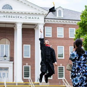 commencement grad jumping
