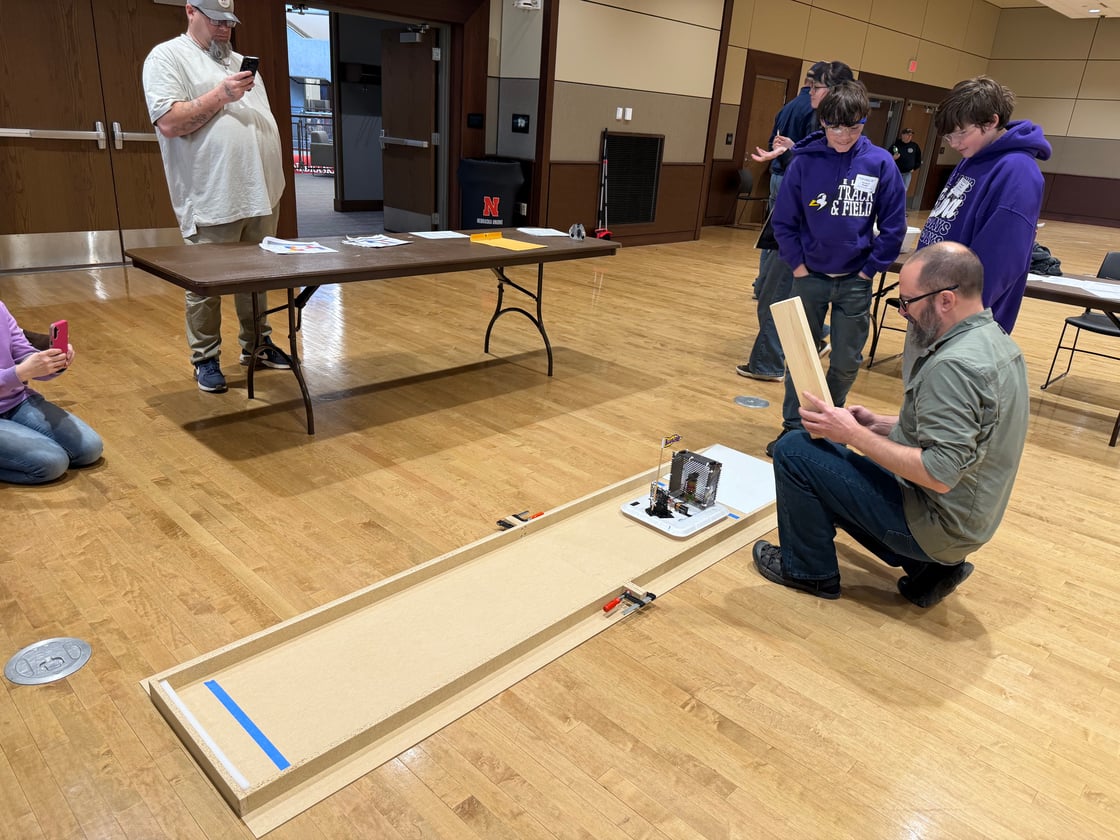 Elba students compete in hovercraft event 